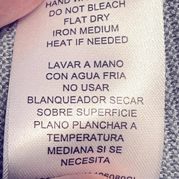 Joseph A | NWT Elevated Stone Blue Flutter Sleeve Cold Shoulder Tunic Sweater - Picture 4 of 13